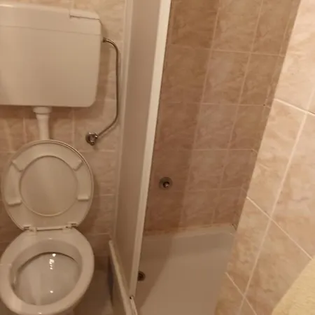 Apartman *