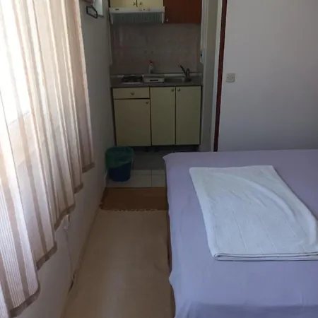 Apartman *